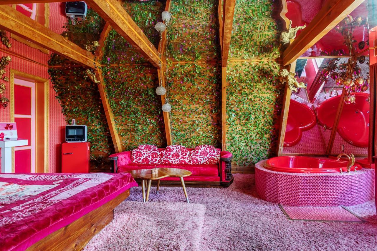 Hicksville Pines Chalets & Motel Idyllwild Dış mekan fotoğraf