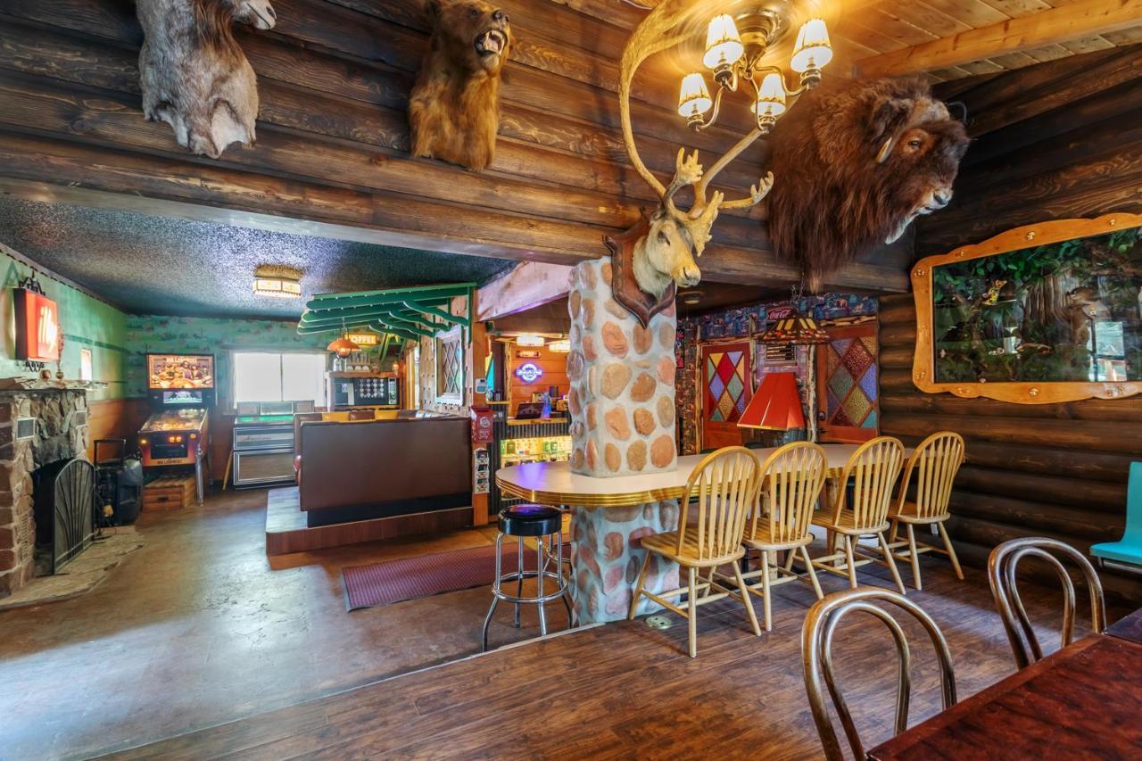 Hicksville Pines Chalets & Motel Idyllwild Dış mekan fotoğraf
