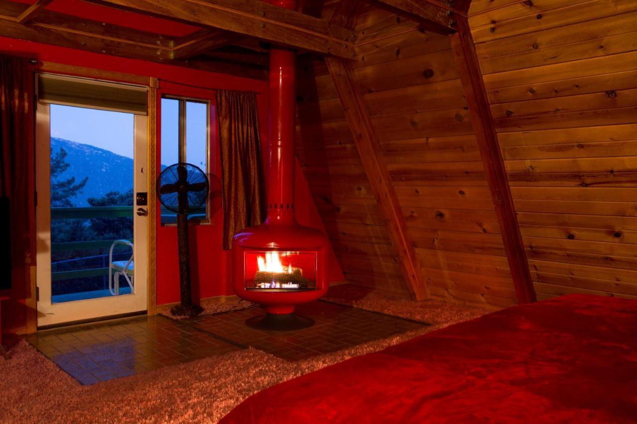 Hicksville Pines Chalets & Motel Idyllwild Dış mekan fotoğraf
